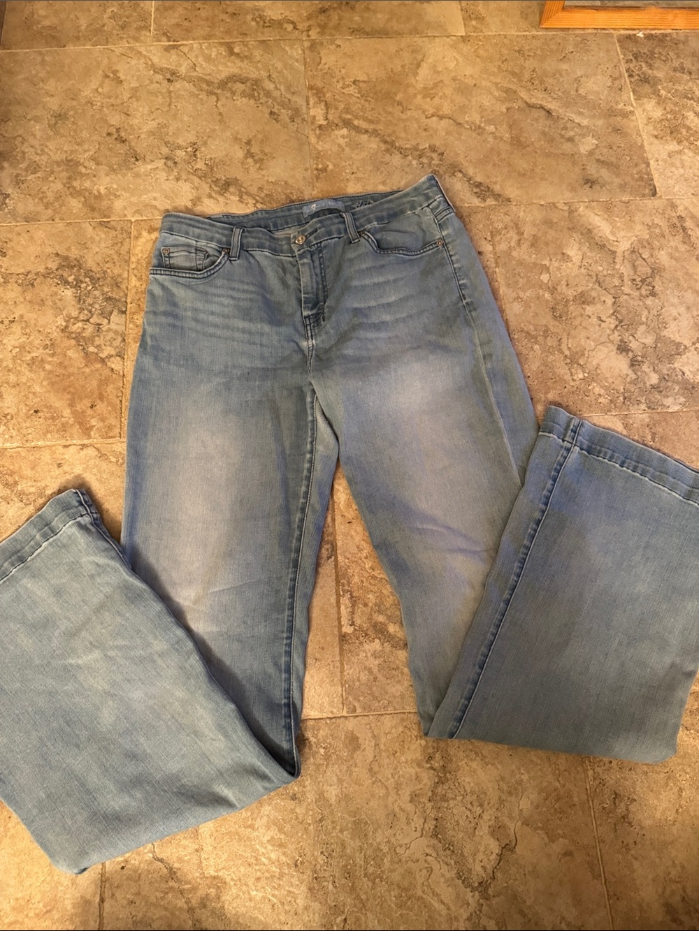 7 For All Mankind Light Blue Denim flare Dark Blue Pocket Stitching size 30**